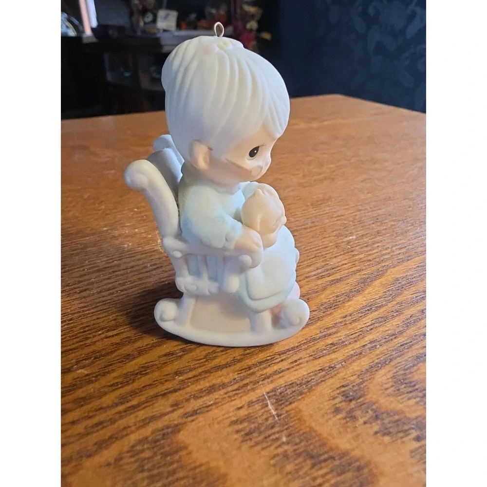 Enesco Precious Moments 1983 The Purr-fect Grandma Ornament E0516 Jonathan David